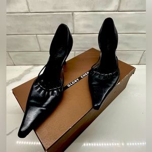 Glory Chen kitten heels. Size 6.5.